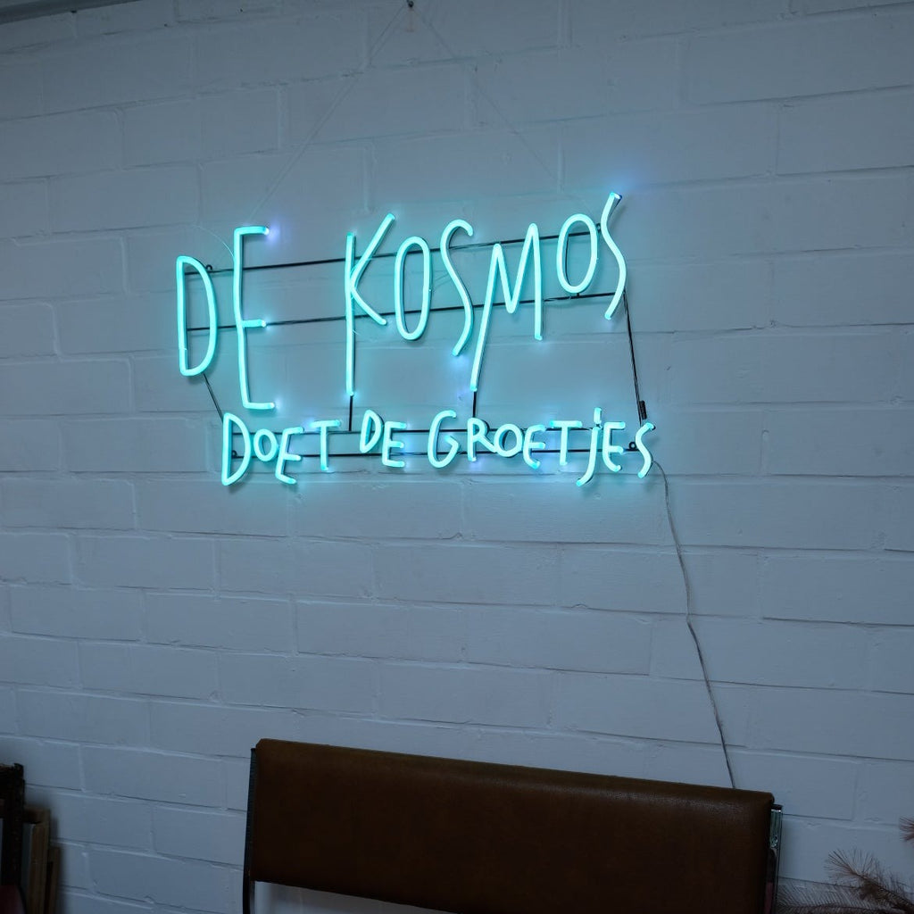 Kosmos Doet de Groetjes durch Kelly Hortense